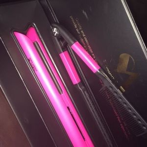 Cute pink hair Straightener